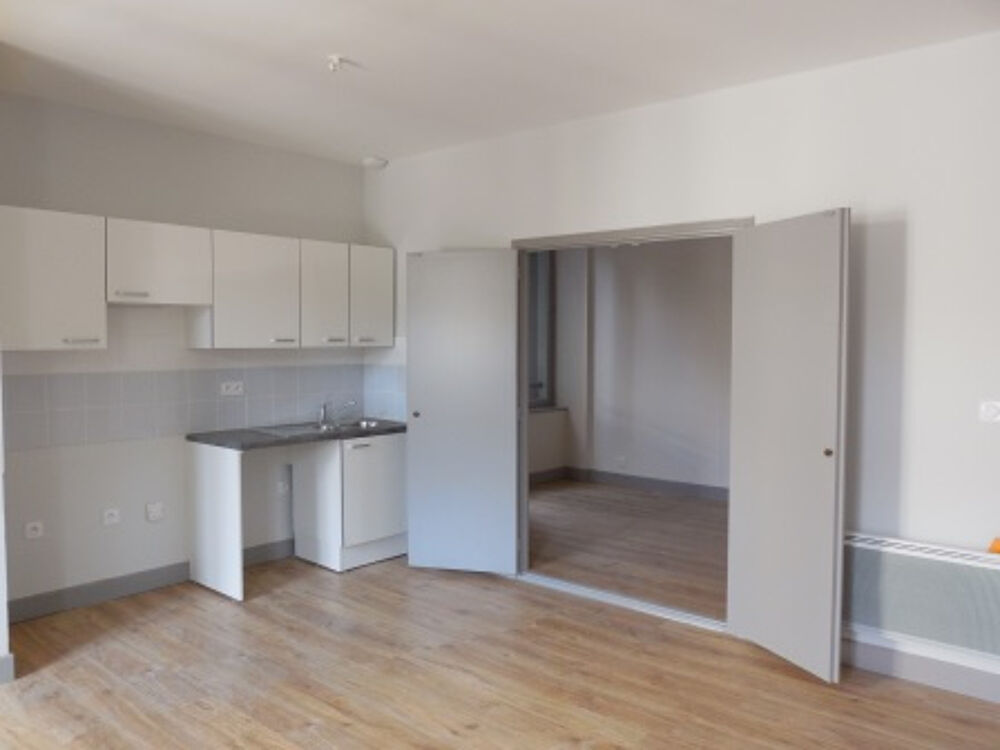 GRAND APPARTEMENT 3 PIECES DE 77 M2 DANS BASTIDE DE CARCASSONNE