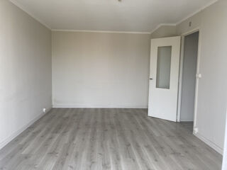  Appartement à louer 3 pièces 57 m²