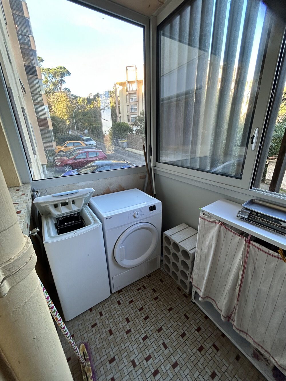 Vente Appartement Appartement de type 4 avec balcon , loggia et place de parking Carcassonne