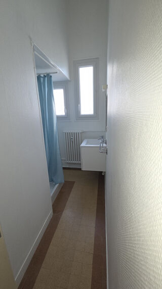  Appartement à louer 3 pièces 71 m²
