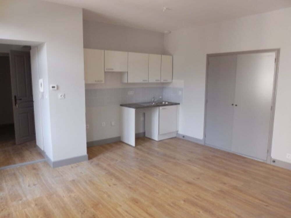 GRAND APPARTEMENT 3 PIECES DE 77 M2 DANS BASTIDE DE CARCASSONNE