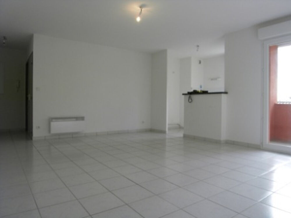 Location Appartement APPARTEMENT T3 CENTRE-VILLE CARCASSONNE Carcassonne