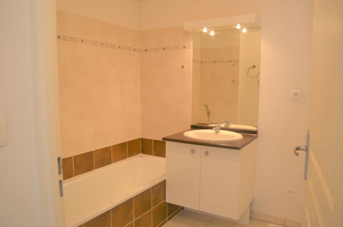  Appartement � louer 3 pi�ces 73 m�