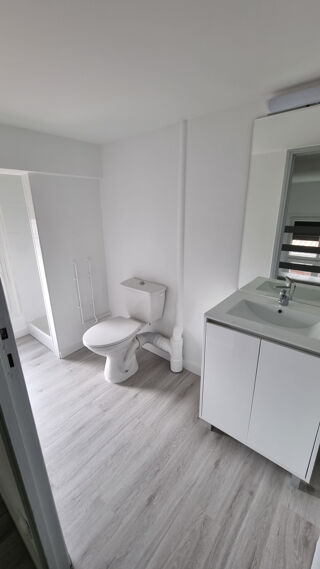  Appartement à louer 2 pièces 31 m²