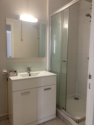  Appartement à louer 3 pièces 57 m²