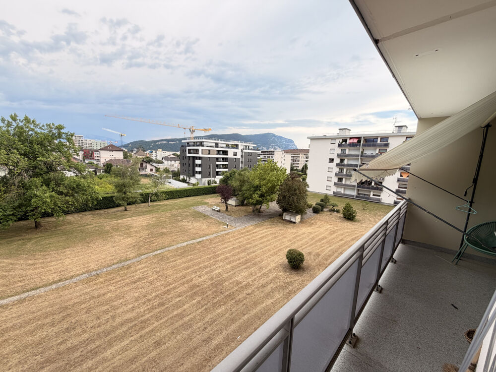 Vente Appartement Appartement à vendre, AMBILLY, 80 m2 + garage + parking + cave, 3 pièces Ambilly