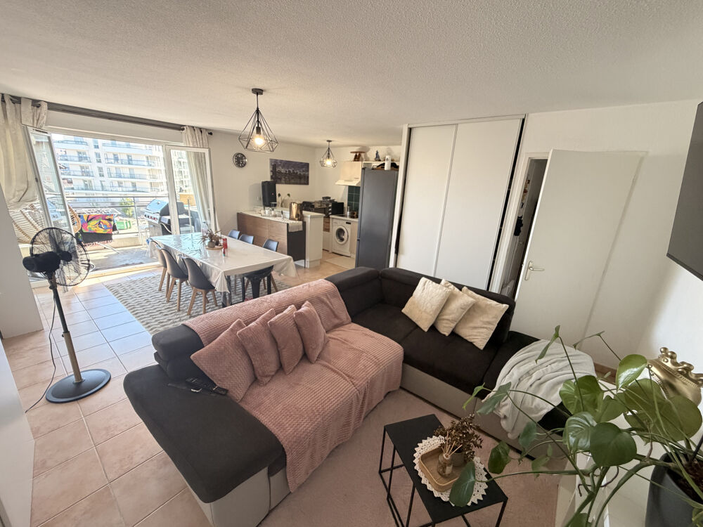 Appartement à vendre, ANNEMASSE, 61 m2 + parkings, 3 pièces