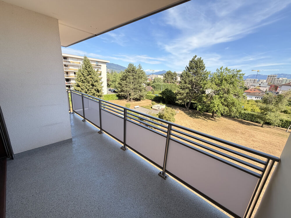 Appartement à vendre, AMBILLY, 80 m2 + garage + parking + cave, 3 pièces
