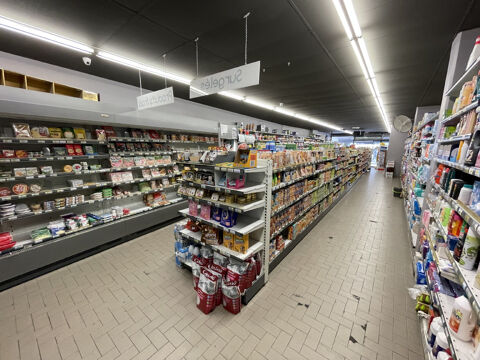   A Vendre, MURS COMMERCIAUX, ANNEMASSE, 164 m2 
