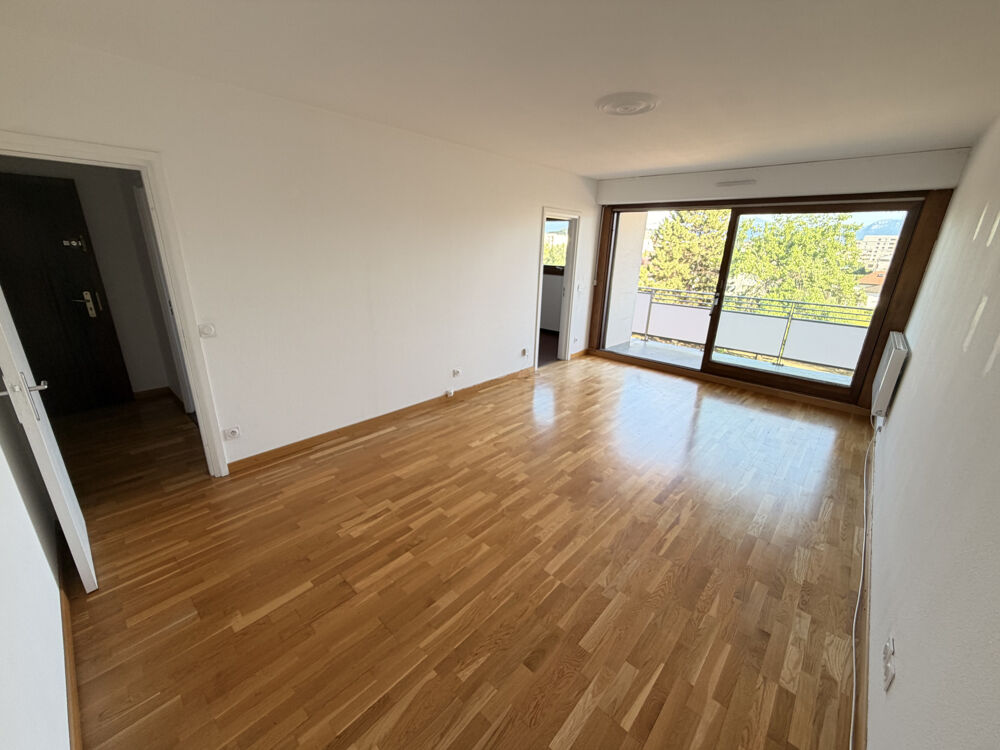 Appartement à vendre, AMBILLY, 80 m2 + garage + parking + cave, 3 pièces