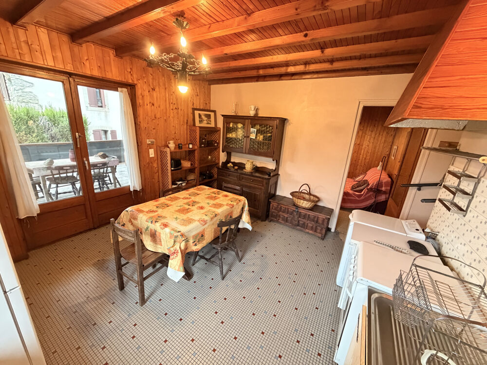 Vente Maison Maison à vendre, Bons-En-Chablais, 47 m2 + surfaces annexes sur terrain de 164 m2, 2 pièces Bons en chablais