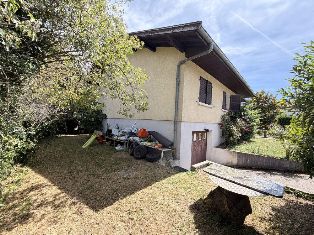 Maison à vendre, Vétraz-Monthoux, 162 m2 +60 m2 sur terrain de 985 m2, 8 pièces