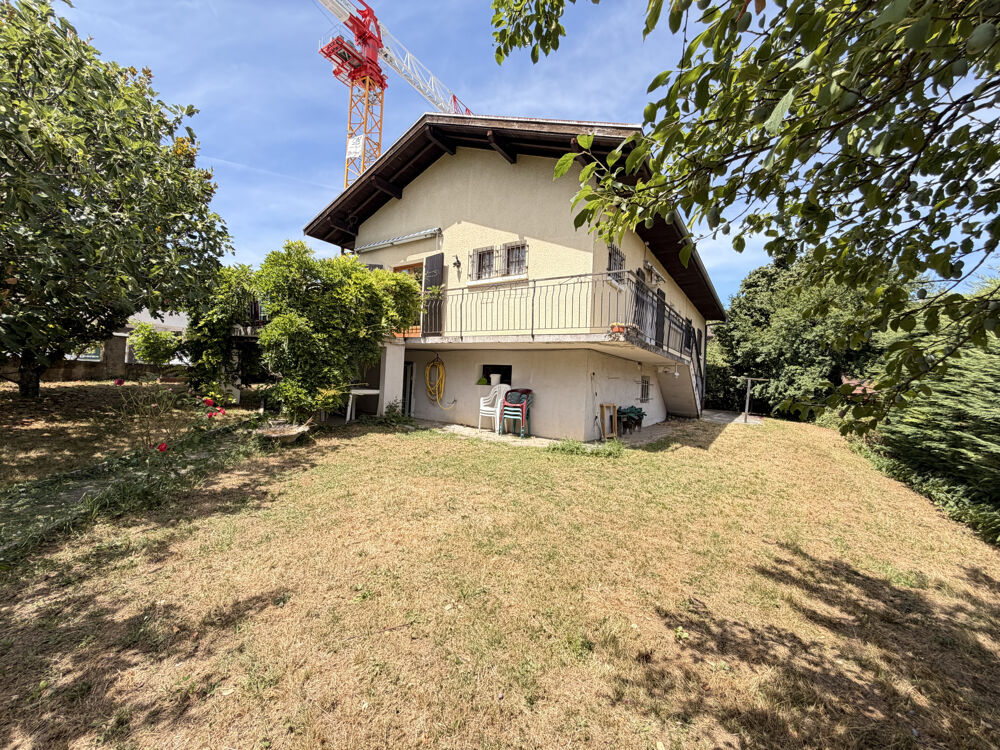 Maison à vendre, Vétraz-Monthoux, 162 m2 +60 m2 sur terrain de 985 m2, 8 pièces