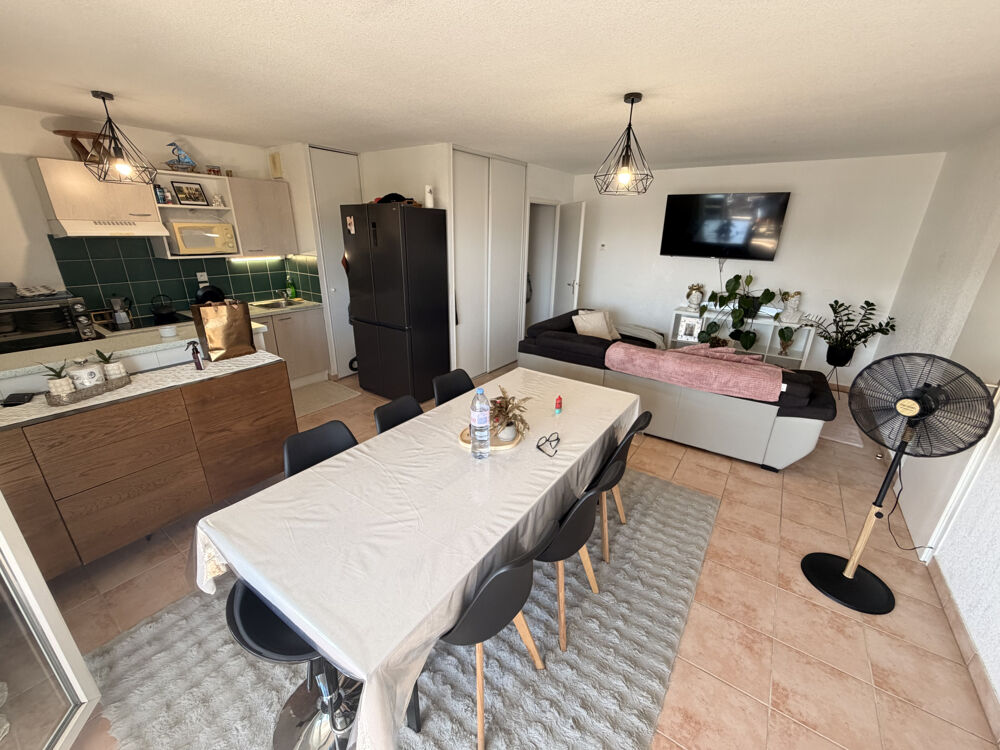 Appartement à vendre, ANNEMASSE, 61 m2 + parkings, 3 pièces
