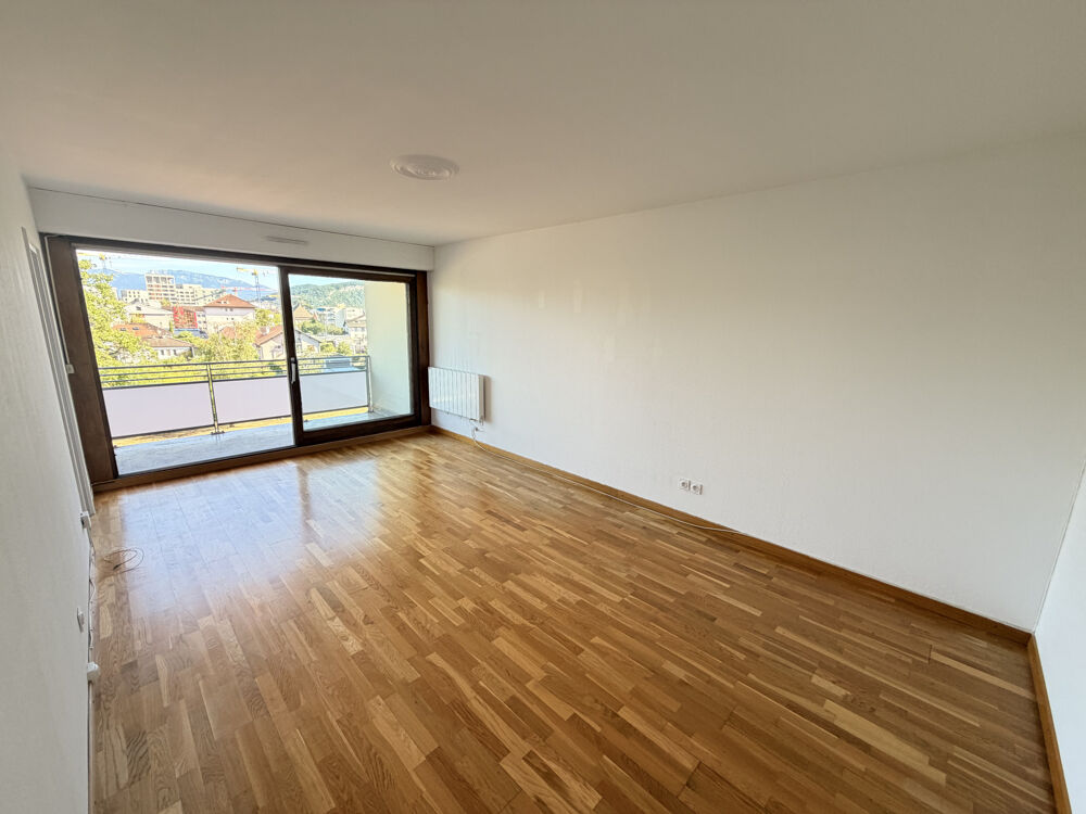 Appartement 3 pièces 80 m² · à Ambilly · 80 m² · 326 000 €
