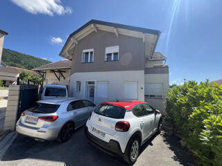  Maison à vendre 10 pièces 244 m²