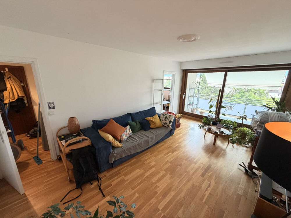 Vente Appartement Appartement à vendre, AMBILLY, 80 m2 + garage + parking + cave, 3 pièces Ambilly