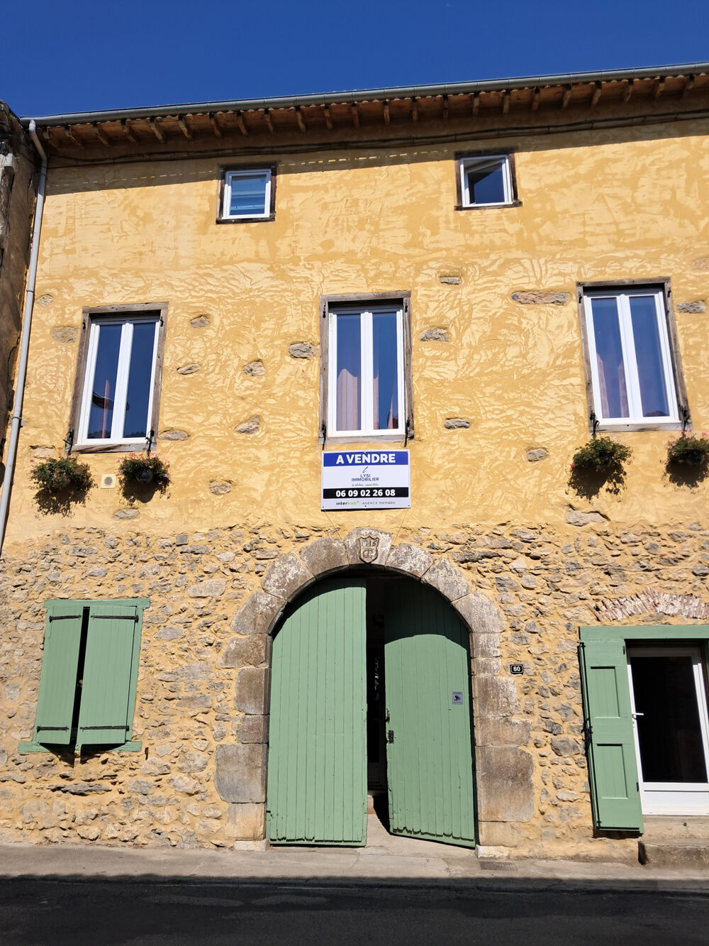 Maison de caractère de 1713 460 m2 piscine chauffée Roquefeuil (11)