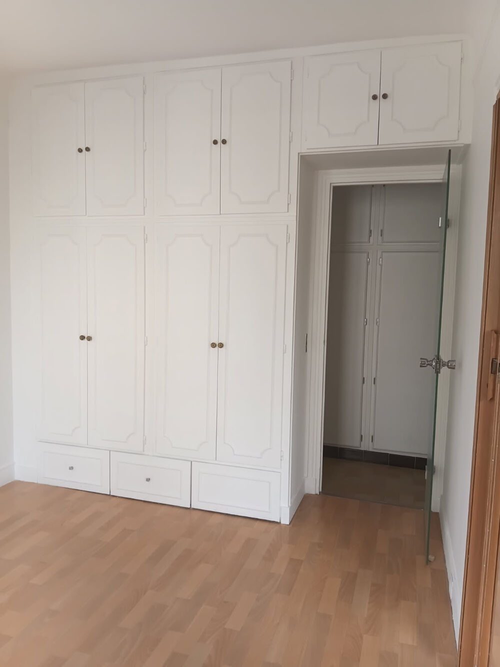 Vente Appartement T2bis/T3 - 65 M2 - CAVE INCLUSE - FACE MÉTRO BOTZARIS Paris 19