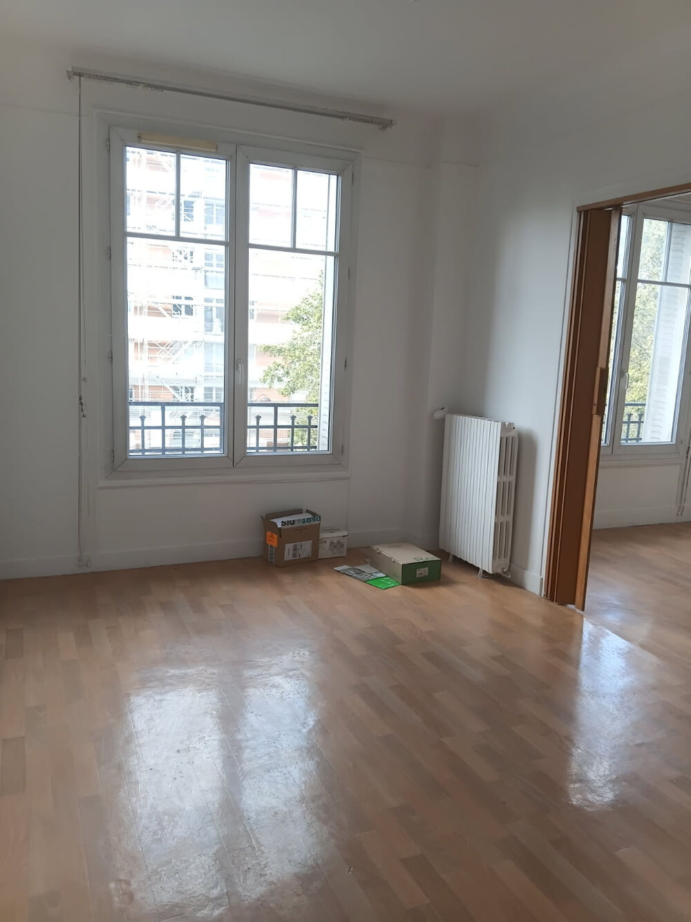 Vente Appartement T2bis/T3 - 65 M2 - CAVE INCLUSE - FACE MÉTRO BOTZARIS Paris 19