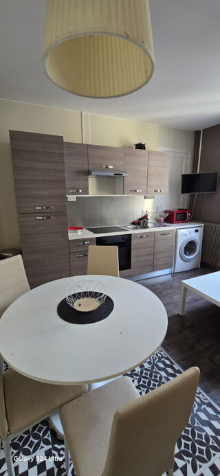  Appartement à louer 3 pièces 70 m²