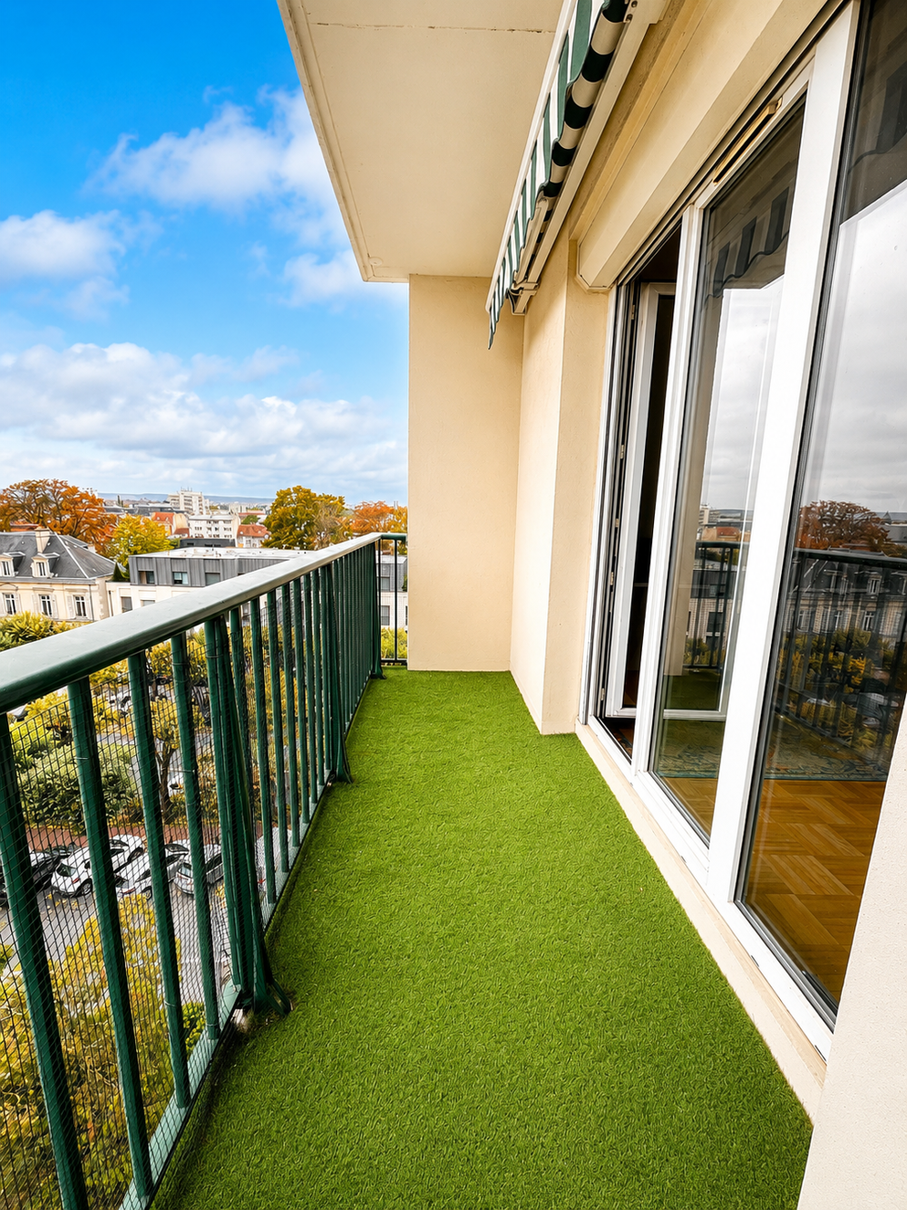 REIMS Boulevard Pasteur Appartement 3 pièces rénové avec balcon et vue dégagée