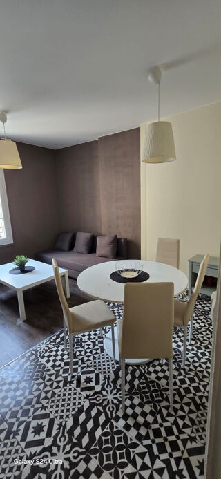  Appartement à louer 3 pièces 70 m²