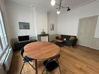  Appartement à louer 3 pièces 60 m²