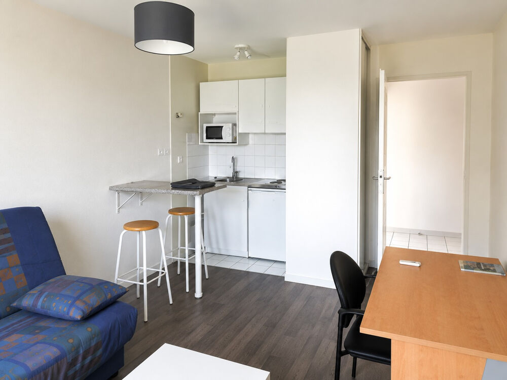 REIMS - Studio meublé secteur Courlancy