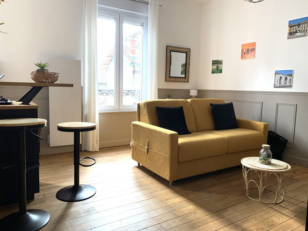 A VENDRE : Studio rénové et vendu meublé avec locataire