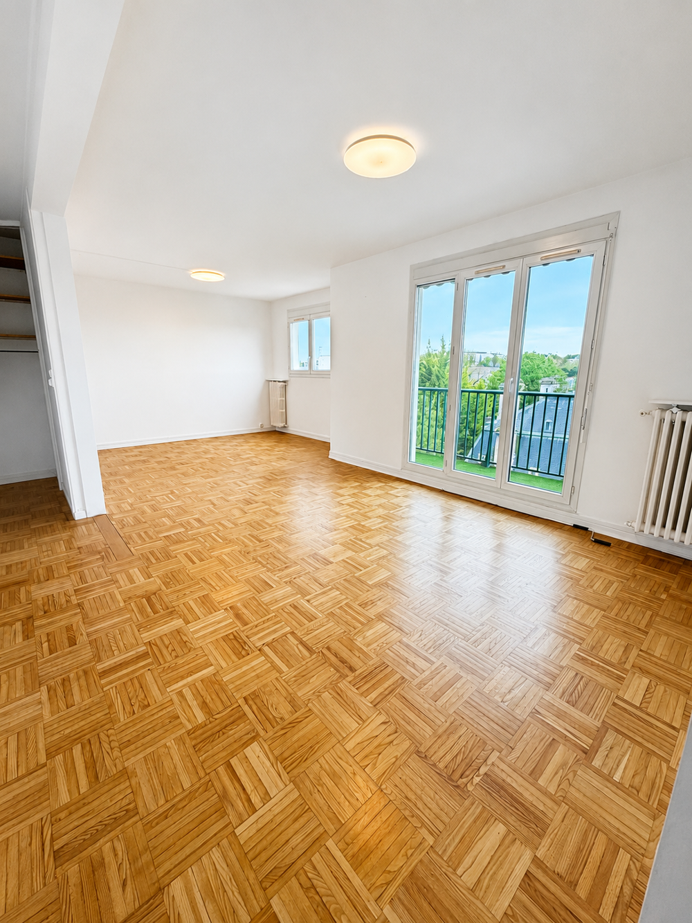 REIMS Boulevard Pasteur Appartement 3 pièces rénové avec balcon et vue dégagée