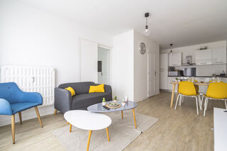  Appartement à louer 5 pièces 85 m²