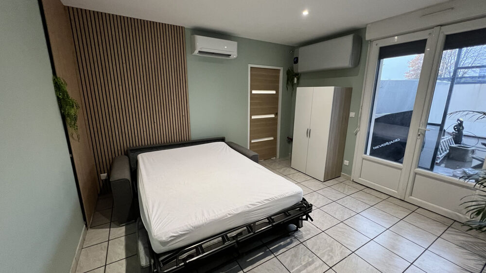 Location Appartement À LOUER   STUDIO MEUBLÉ AVEC ESPACE EXTÉRIEUR Betheny
