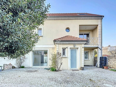   Montesson Village Maison 7 pi�ce(s) 153 m2 Maison - 7 pi�ce(s) - 153 m�