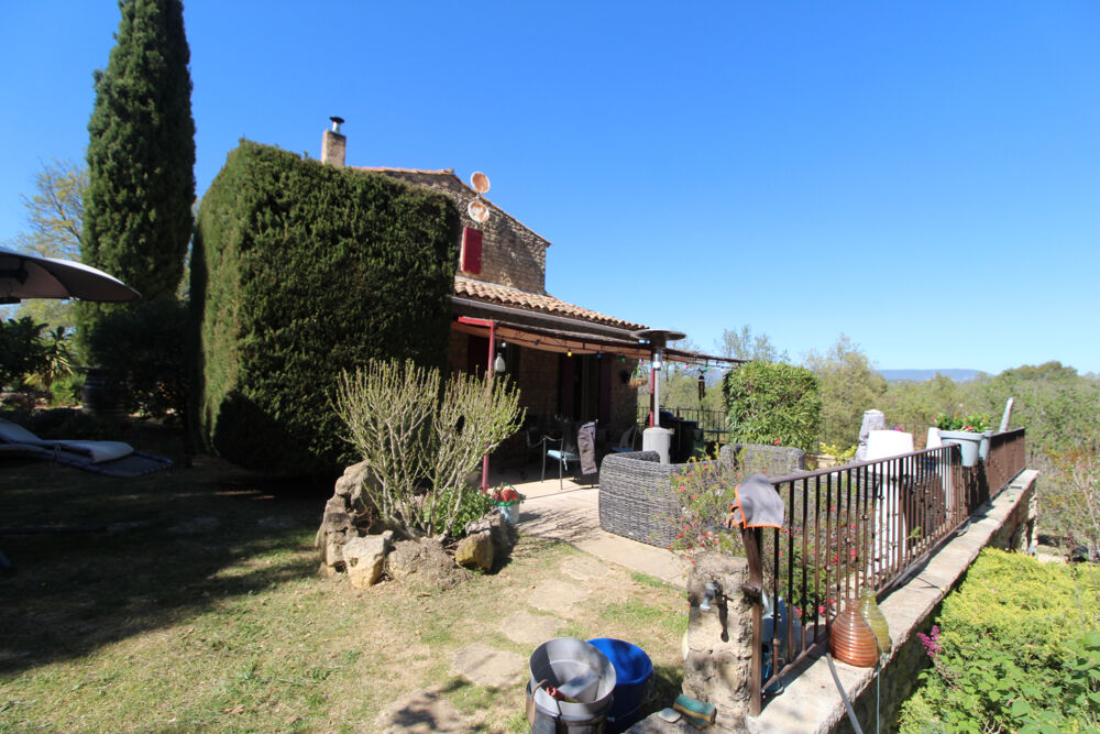 Vente Maison Apt, capitale du Luberon, propriété en pierres avec gites et piscine Apt