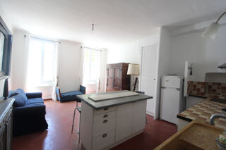  Immeuble � vendre 615 m�
