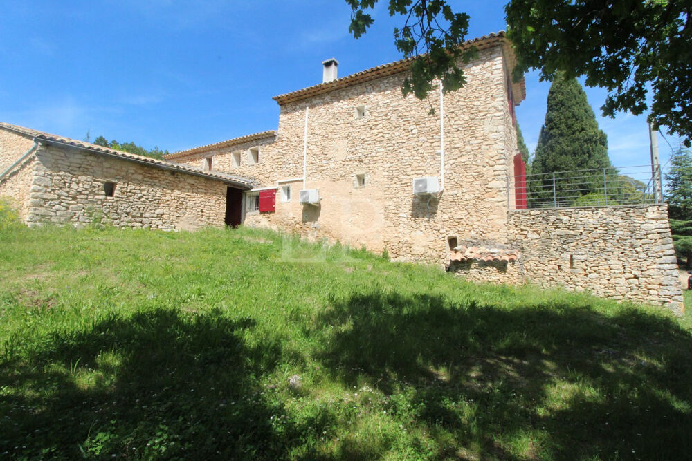 Maison 7 pièces 130 m² · à St Saturnin les Apt · 130 m² · 585 000 €