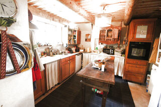 Propriété/château à vendre 6 pièces 148 m²