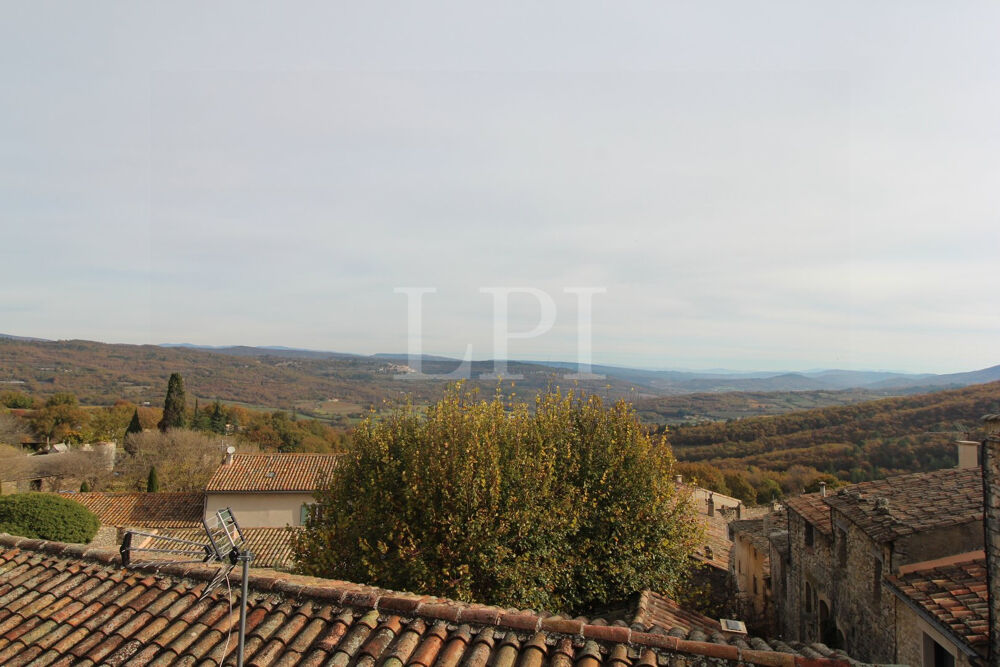 JOLIE MAISON AVEC TERRASSE ET VUE