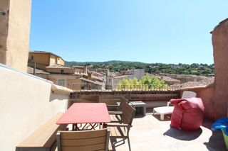  Immeuble � vendre 615 m�