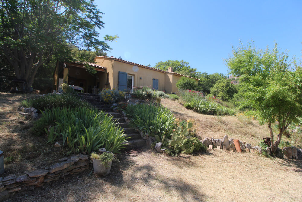 Prohe du village de Simiane la Rotonde, maison avec terrain et belle vue dégagée