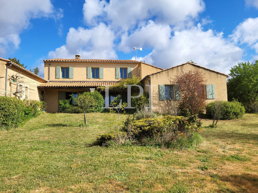 Maison 10 pièces 210 m² · à St Saturnin les Apt · 210 m² · 795 000 €