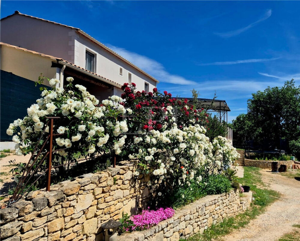 LUBERON. MAISON CONTEMPORAINE AVEC VUE PANORAMIQUE