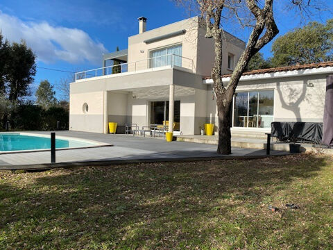   A 5 min de QUISSAC, belle villa F6 contemporaine de 135m2 avec piscine avec garage sur 1700 m2 de terrain Maison - 6 pi�ce(s) - 133 m�