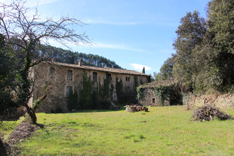   St Jean du Gard, magnifique maison en pierres � r�nover sur 1177 m2 de terrain avec puits Maison - 10 pi�ce(s) - 200 m�