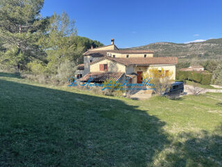  Maison  vendre 7 pices 210 m
