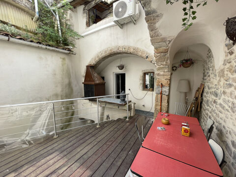   Anduze, Maison de village r�nov�e 2 P3 avec terrasse, id�al Airbnb Maison - 5 pi�ce(s) - 180 m�