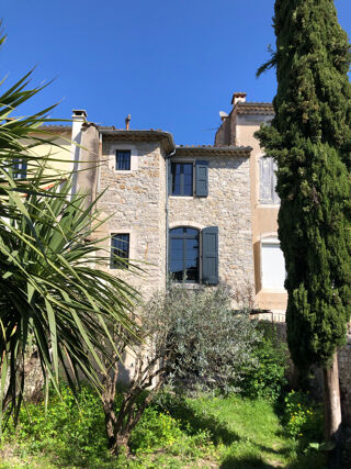  Maison  vendre 12 pices 300 m