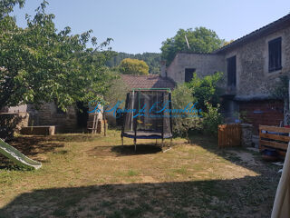  Maison  vendre 6 pices 232 m