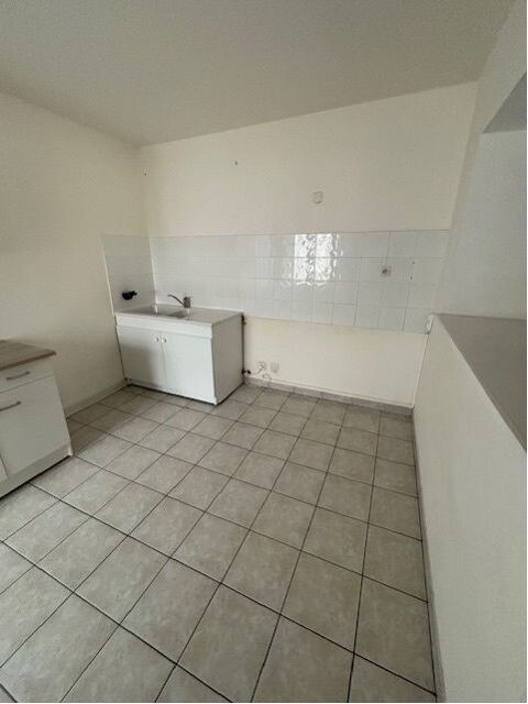  Appartement � louer 4 pi�ces 107 m�